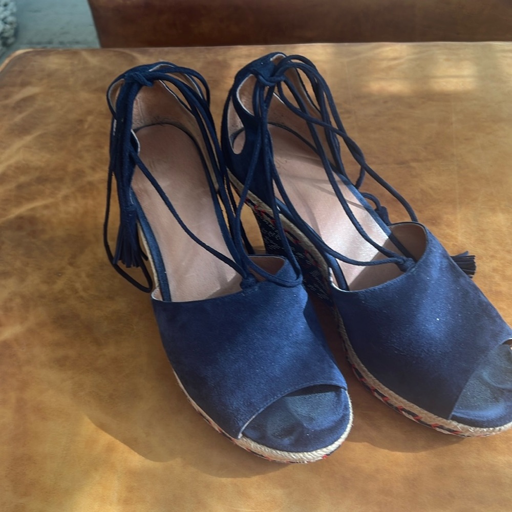Cabi Isla Blue Wedge Sandal 8.5